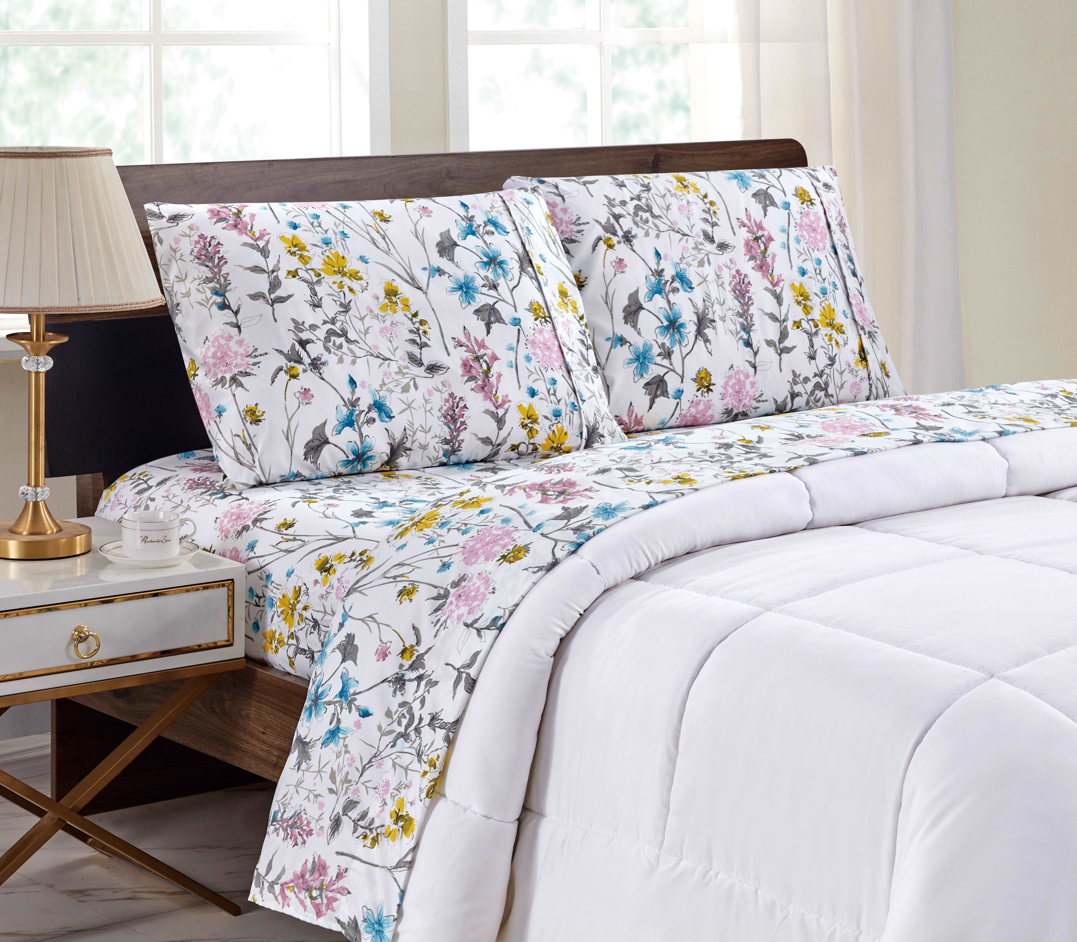 Bibb Home Egyptian Luxury 1800 Count Printed 4 Piece Sheet Set.